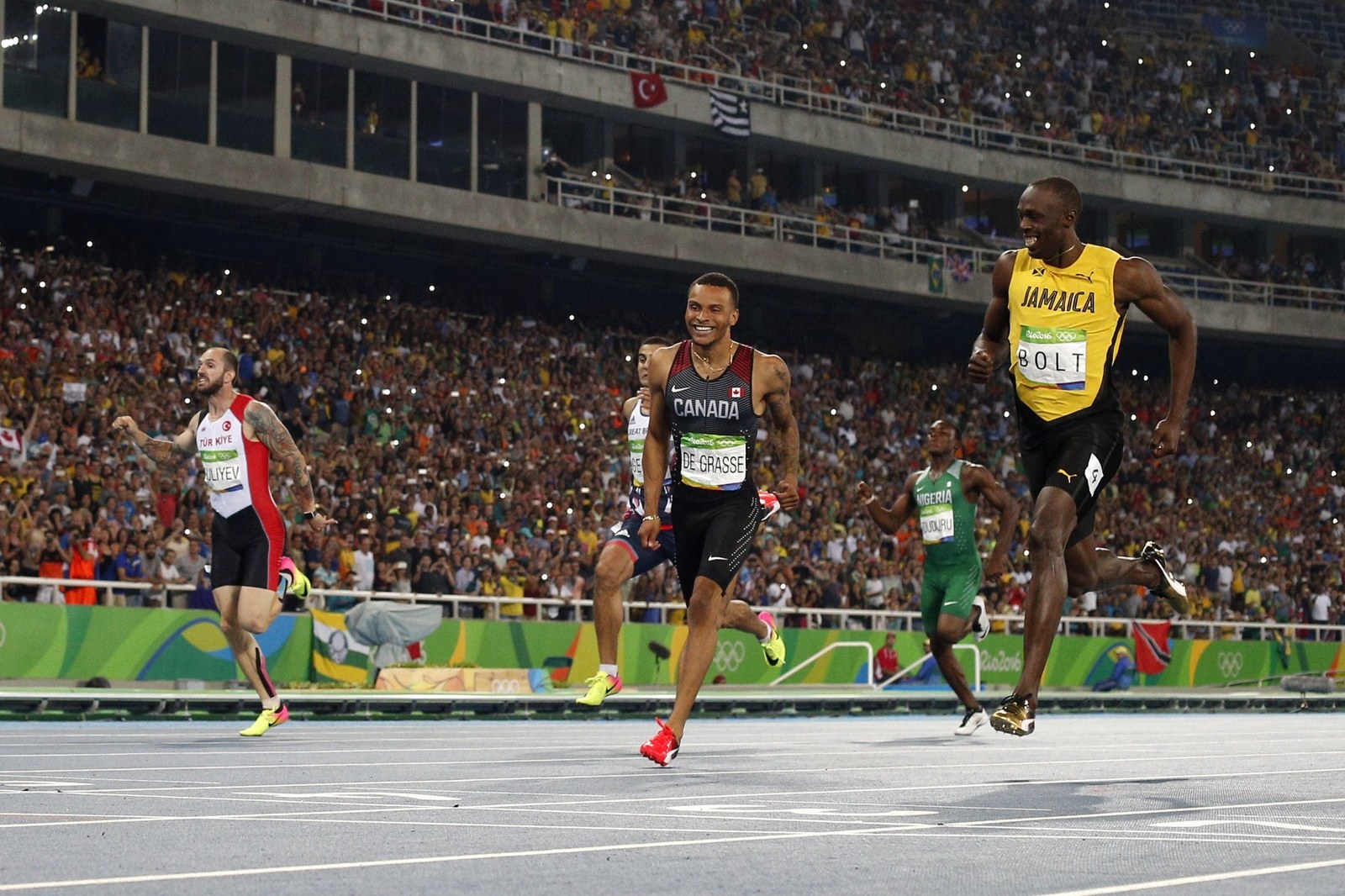 13 Photos Of Andre De Grasse And Usain Bolt Having The Time Of Their Lives