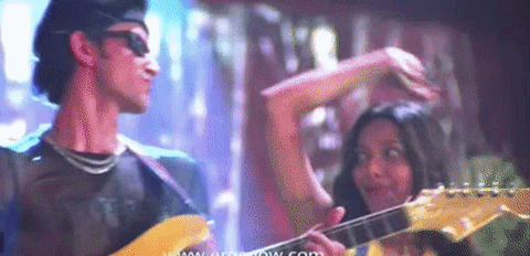 I love "Ek Pal Ka Jeena" until Hrithik comes in with that fake-ass solo on an UNPLUGGED electric guitar. SHAMELESS.