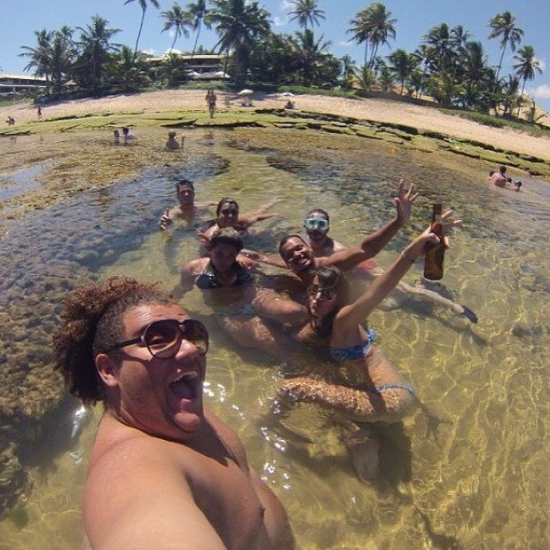 "UUUH HUUUU, SELFIEEEE DA GALERAAA!!!!"