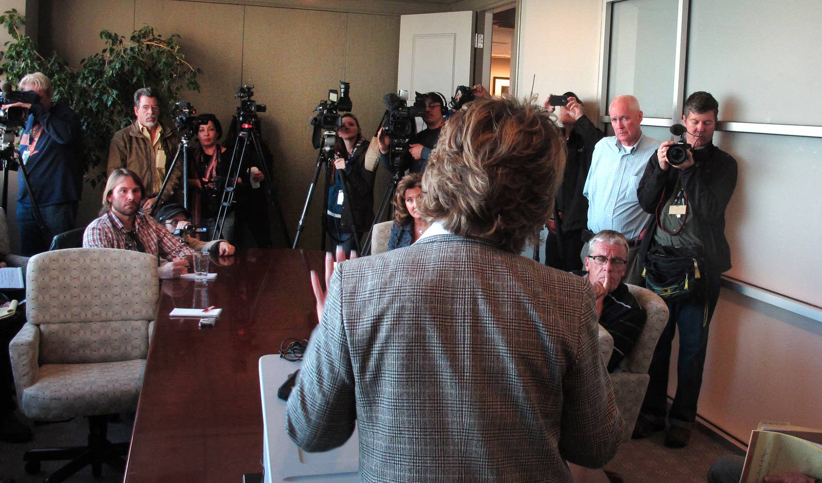 Law Vs Order How An Albuquerque Da Took On Her Own Police