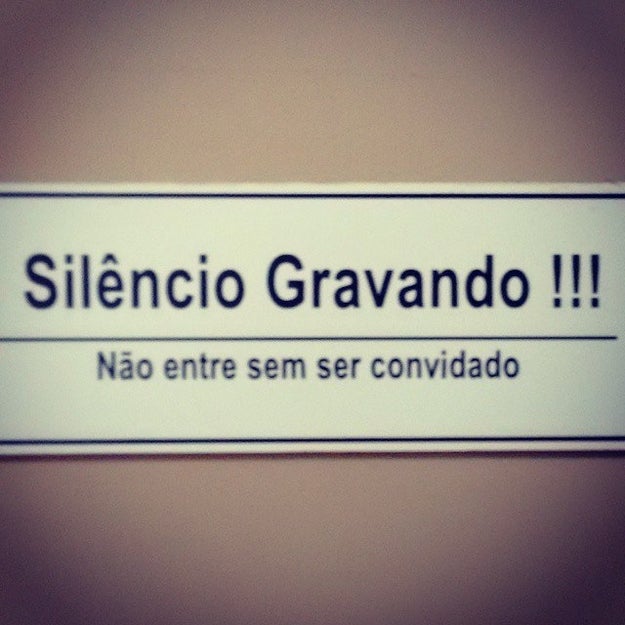Só os inteligentes conseguirão escutar.