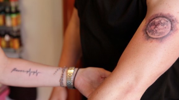 Siblings Picked Tattoos For Each Other And It Was The Ultimate Trust  Exercise