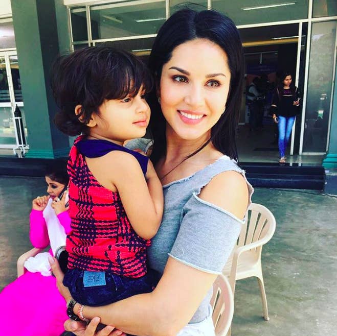 This Little Girl Hugged Sunny Leone And Then Refused To Let Go Of Her