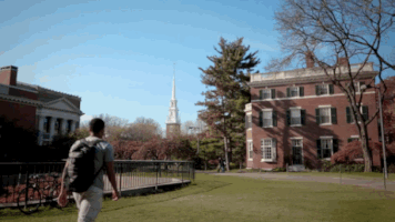 It is imperative that you take a campus tour in order to determine if the campus is the right fit for you. Did you have good interactions with students and faculty? Can you picture yourself living there? Remember, you will be living here for the next 4 years.Make sure to schedule your visit to the University of Kentucky, College of Arts and Sciences today: https://students.as.uky.edu/schedule-visit .