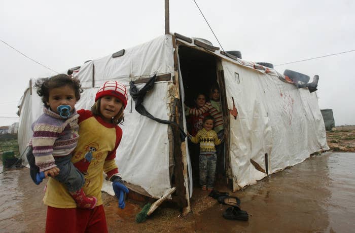 Us Reaches Goal Of Resettling 10 000 Syrian Refugees Ahead Of Schedule