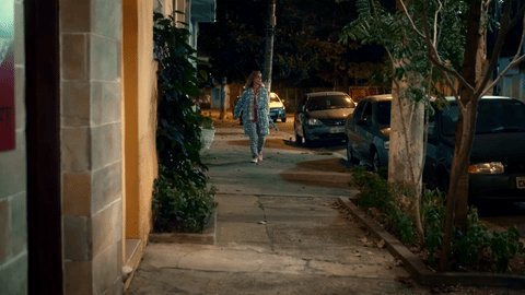 Quem nunca ficou trancado pra fora de casa depois das nove da noite? Fala sério, coisa de louco.