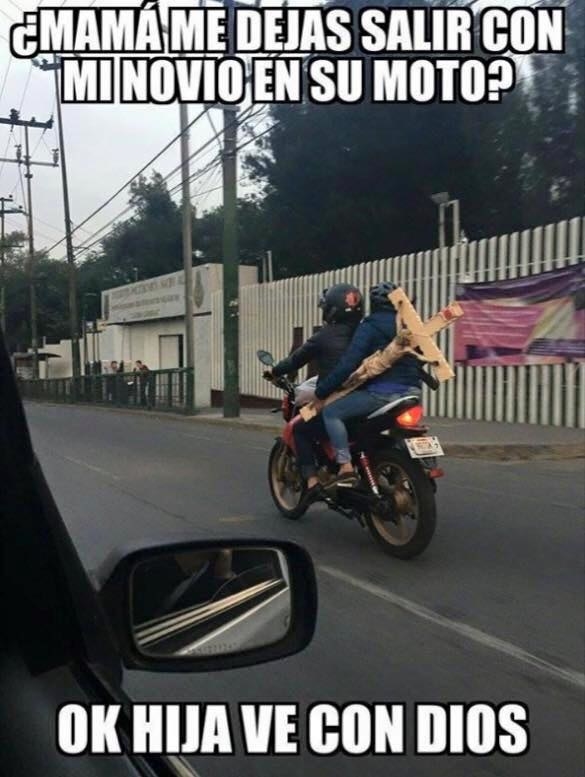 El motociclista que se encomendó para sus ETS's.