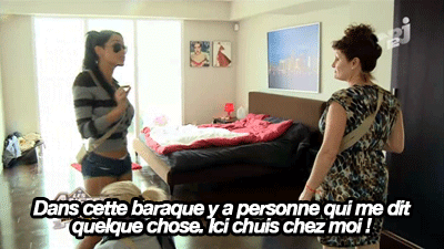«C'est toujours le/la même qui fait la vaisselle», «elle a mangé dans sa classe et n'a pas ramené les fourchettes», la base.