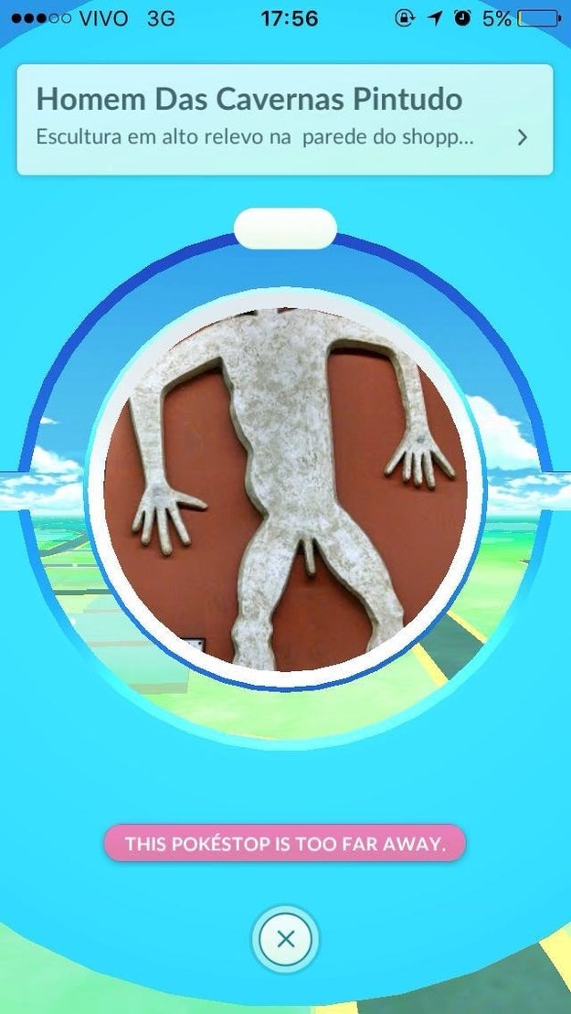 Não dá para ignorar as várias referências anatômicas que surgem no meio do caminho.