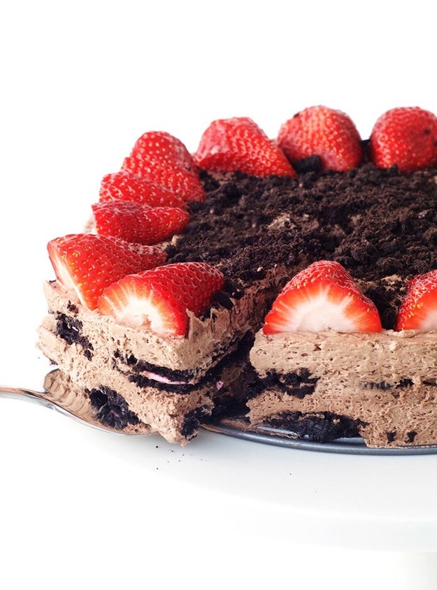 Strawberry Oreo Chocolate Icebox Cake