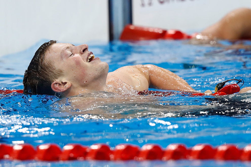 24 Incredibly Moving Photos Of Athletes Achieving Their Dreams