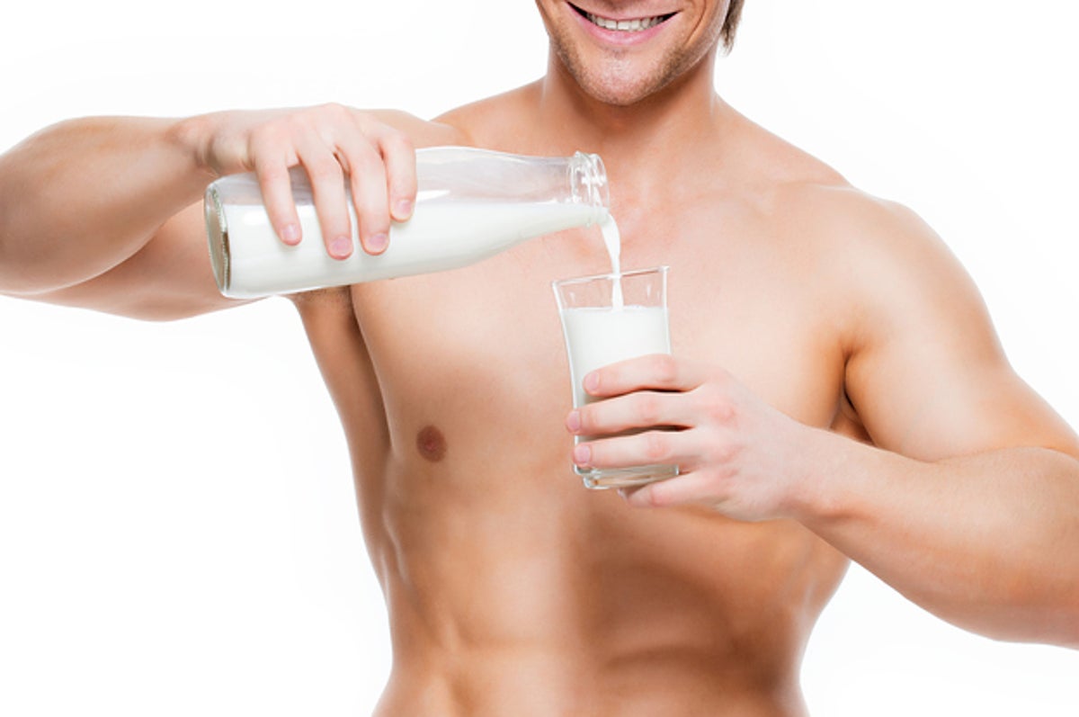 A Man Accidentally Bear Sprayed His Junk And Got Naked To Wash It Off With  Milk