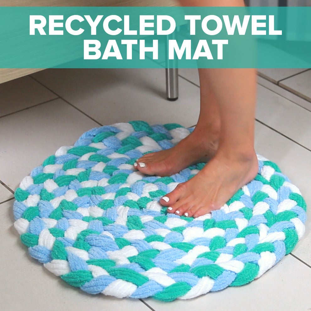 How to make a bath rug with old towels 