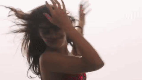 E se tem aquele ventilador na pixxxta você sensualiza que nem modelo em um ensaio fotográfico.