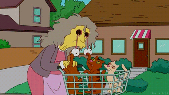 Una maldición que te convierte en la loca de los gatos y a la vez te da alergia a los gatos.