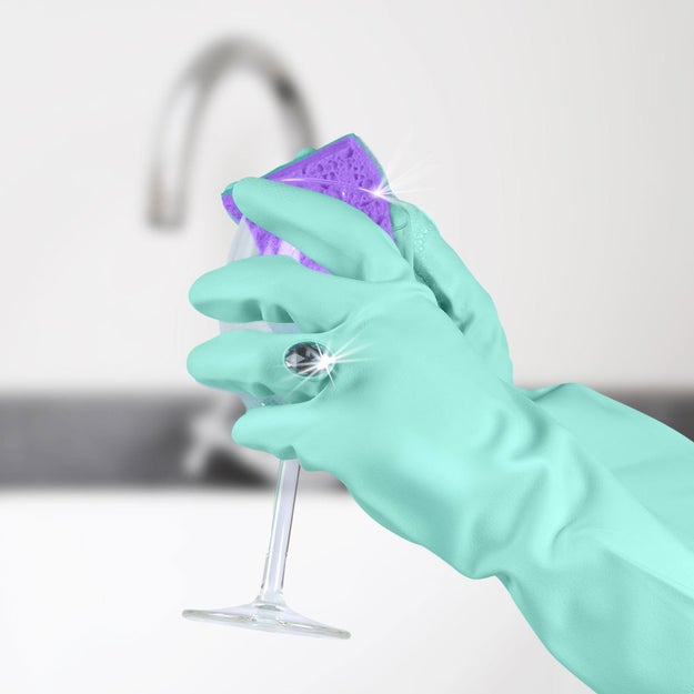 This pair of glam gloves will make you wanna wash dishes 'til they shine like a diamond.