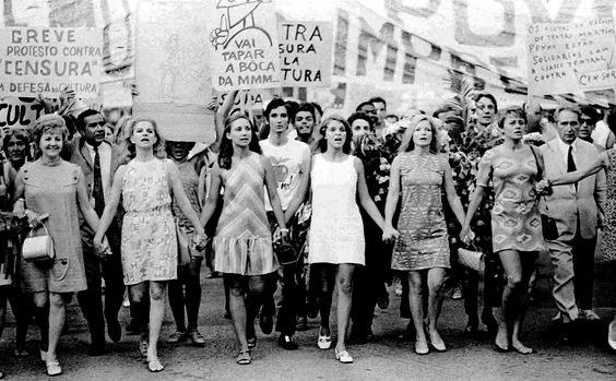 Olha, se você pensa assim, pode ser que VOCÊ é que não seja "pra casar".