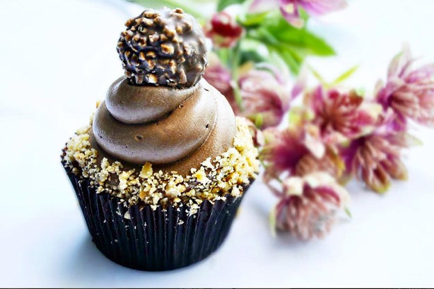 Ferrero Rocher fanatics, make Zuccero your stop for Ferrero cupcakes.