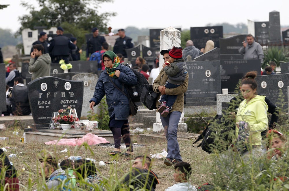 Cette Photo Ne Montre Pas Des Migrants Faisant Un Pique nique Dans Un Cette Photo Ne Montre Pas Des Migrants Faisant Un Pique nique Dans Un