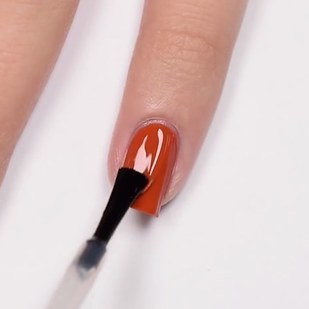 This Blogger Used Actual Pumpkin Spice For Nail Art And I'm Gagging
