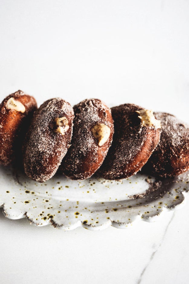 Tiramisu Doughnuts With White Chocolate Filling