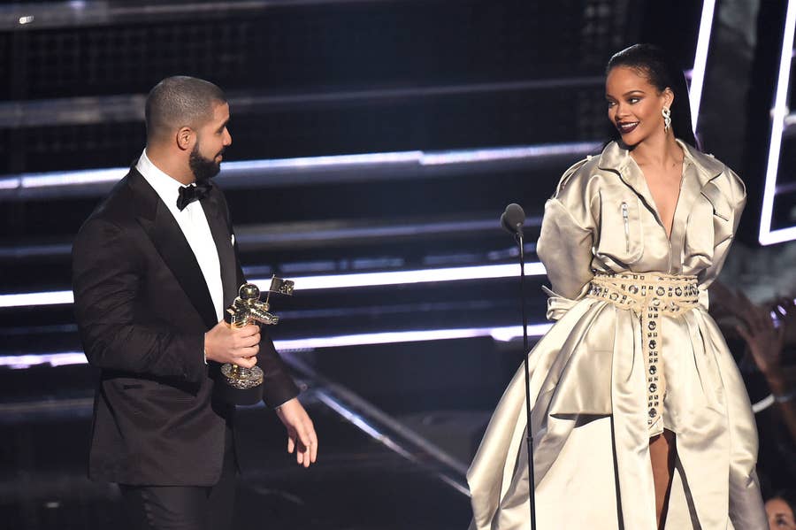 So Drake And Rihanna Have Matching Tattoos