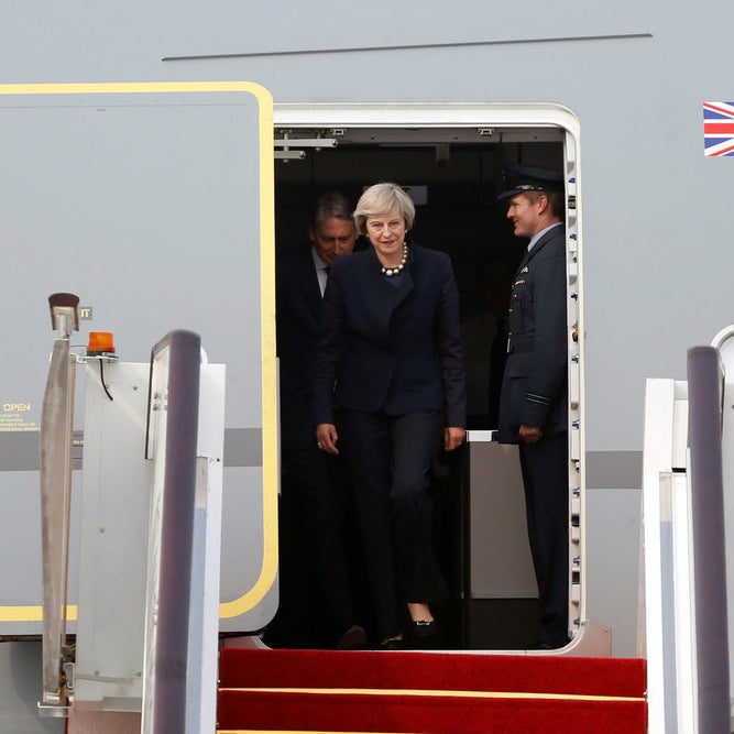 British PM Theresa May arrives, as does Obama