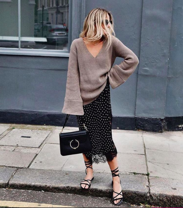 Pero también puedes llevar tu maxi suéter favorito encima y sentirte de lo más cómoda.