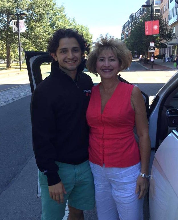 Das ist Nick Avallone aus Lancaster, Pennsylvania, mit seiner Mama Eleanor. 