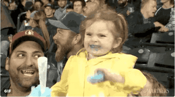 This 3-Year-Old Tried Cotton Candy For The First Time And Went Absolutely  Nuts