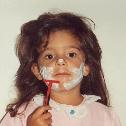"Eu curtia ver meu pai se barbeando e achei a espuma divertida." – Marcela Braz