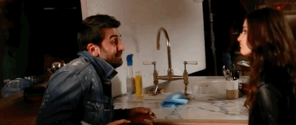 Anushka Sharma Slapped Ranbir Kapoor For Real During A Shot But He Took It Pretty Well