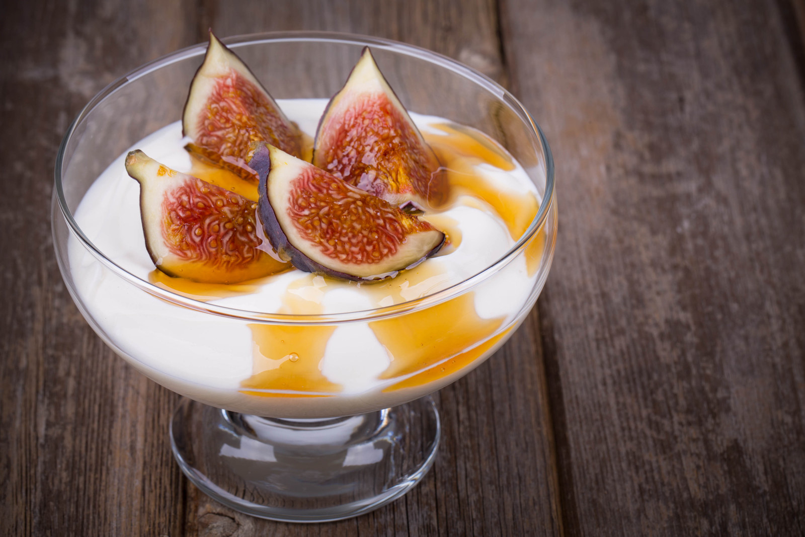 Plain Greek yogurt with fruit and honey