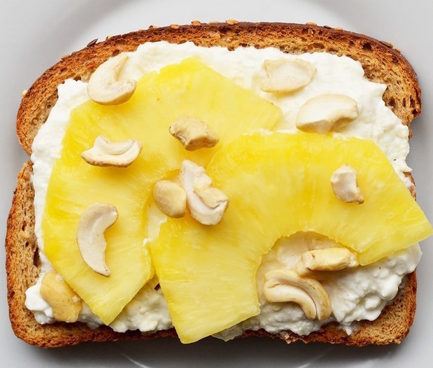 Toast With Cottage Cheese, Pineapple, and Cashews
