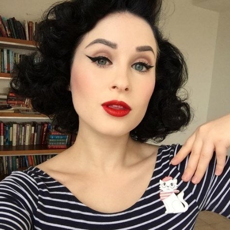 19 Women With Vintage Style You'll Want to Follow on Instagram