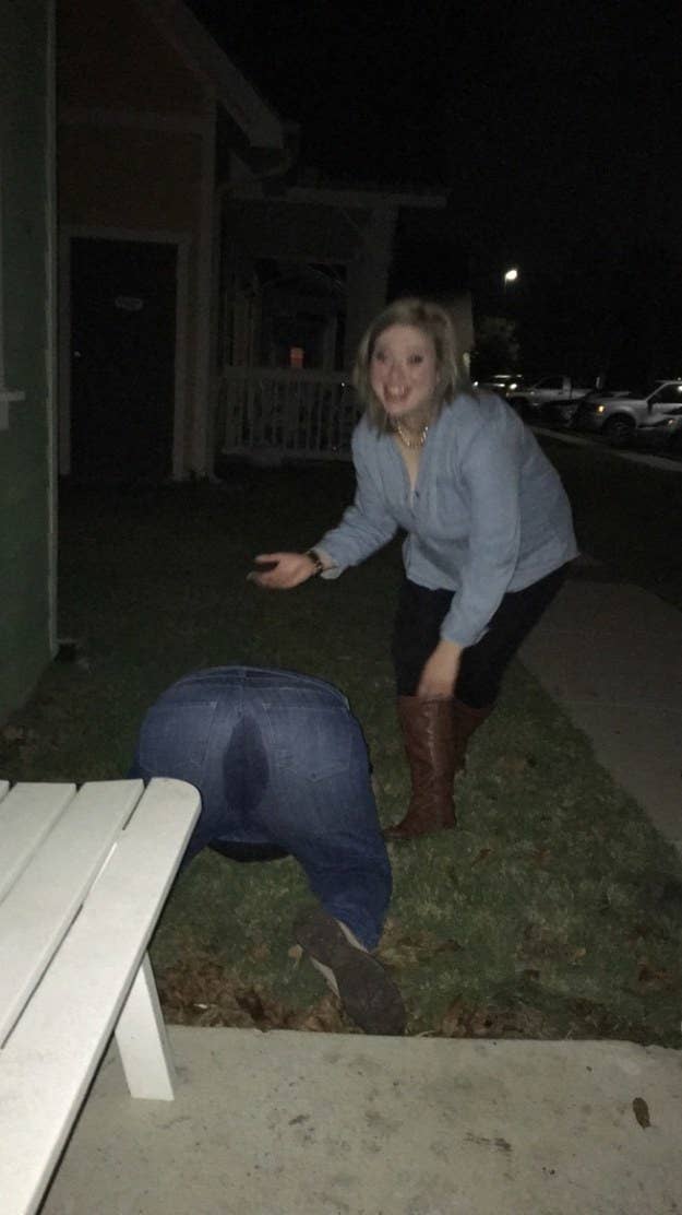 switch Do not do it pain 27 Pics Of Just Hilariously Drunk People
