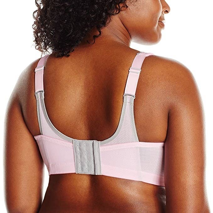 Alcoholic sports bras are now a thing! And just in time for summer - Heart