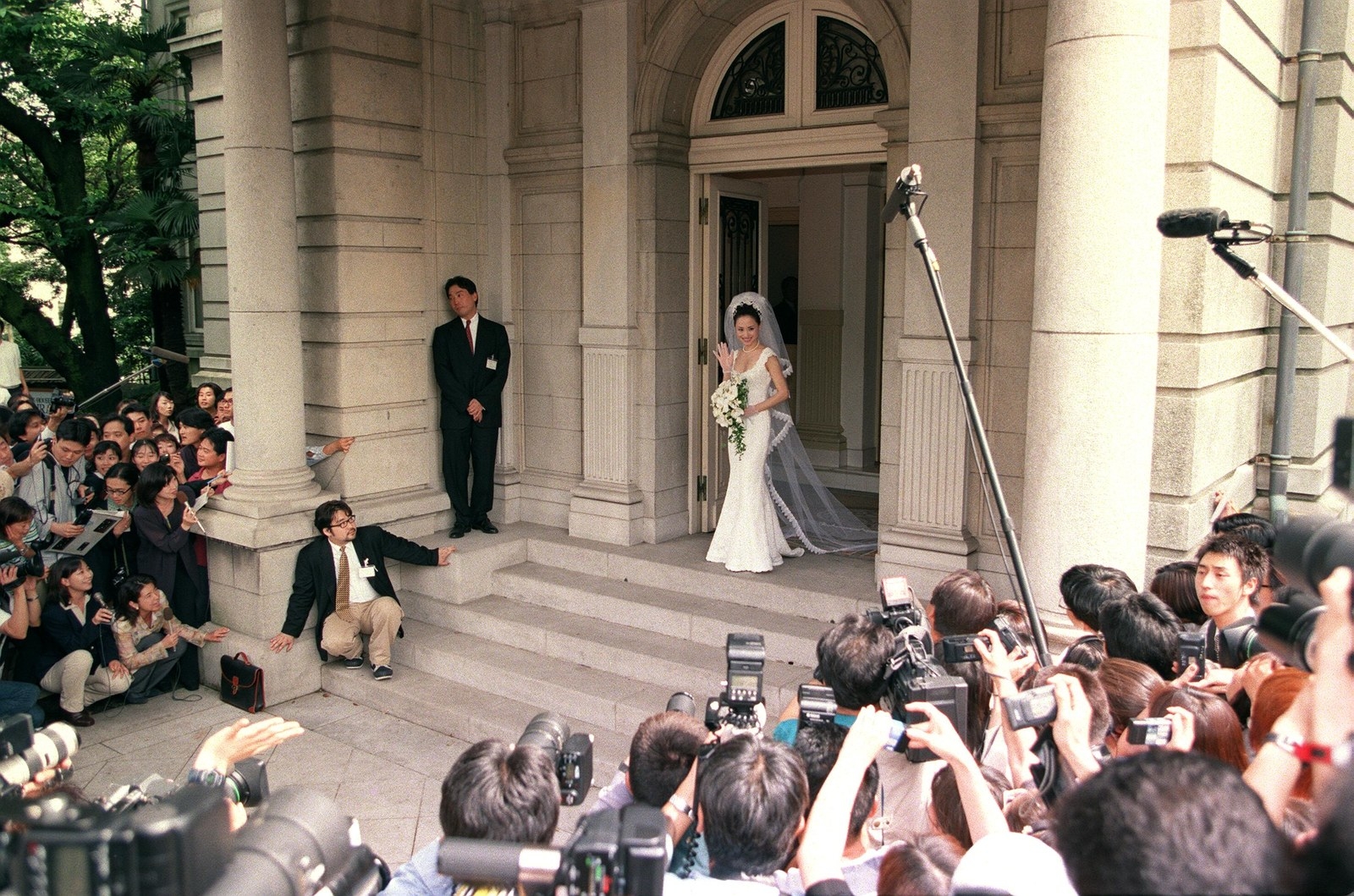 結婚式の費用が最高額の360万円に 派手婚→地味婚→最近のスタイルは？