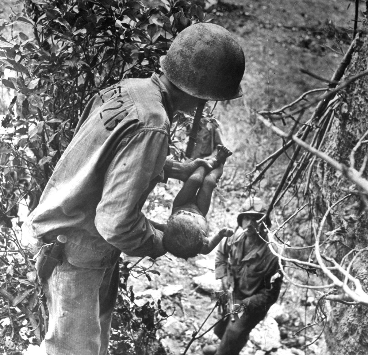 28 Of The Most Powerful Pictures From World War Ii In The Pacific 