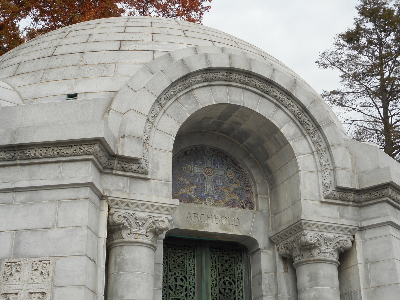 The Byzantine-style mausoleum of Standard Oil executive John Dustin Archbold, contains twelve crypts, a glass mosaic ceiling and bronze doors. In life, he worked closely William Rockefeller, whose mausoleum is across the road.