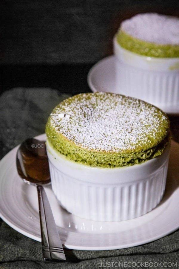 18 Mouthwatering Matcha Desserts You Ll Fall Deep In Love With