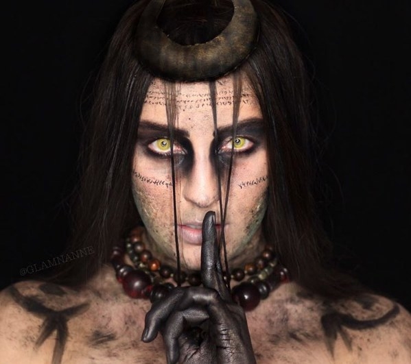 Recognize this scary bi*** from Suicide Squad. Yeah, The Enchantress.