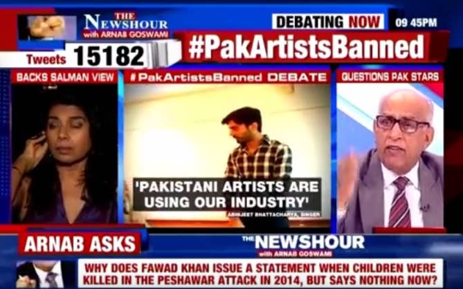 Arnab goswami deals funny moments