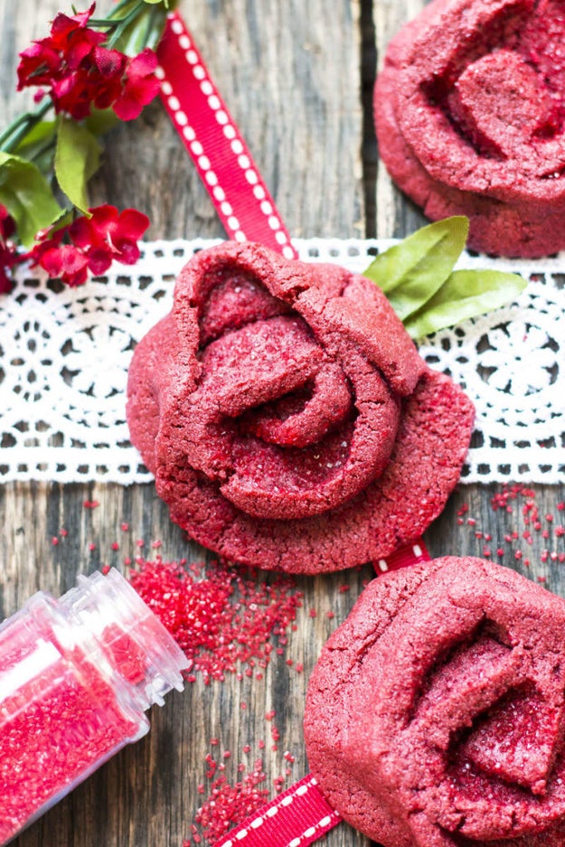 Red Velvet Rose Cookies