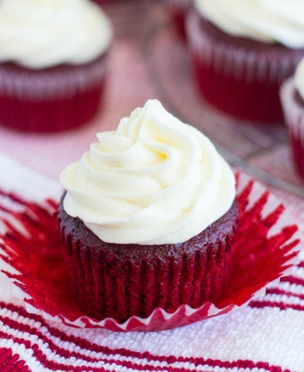 Red Velvet Cupcakes With Cream Cheese Frosting