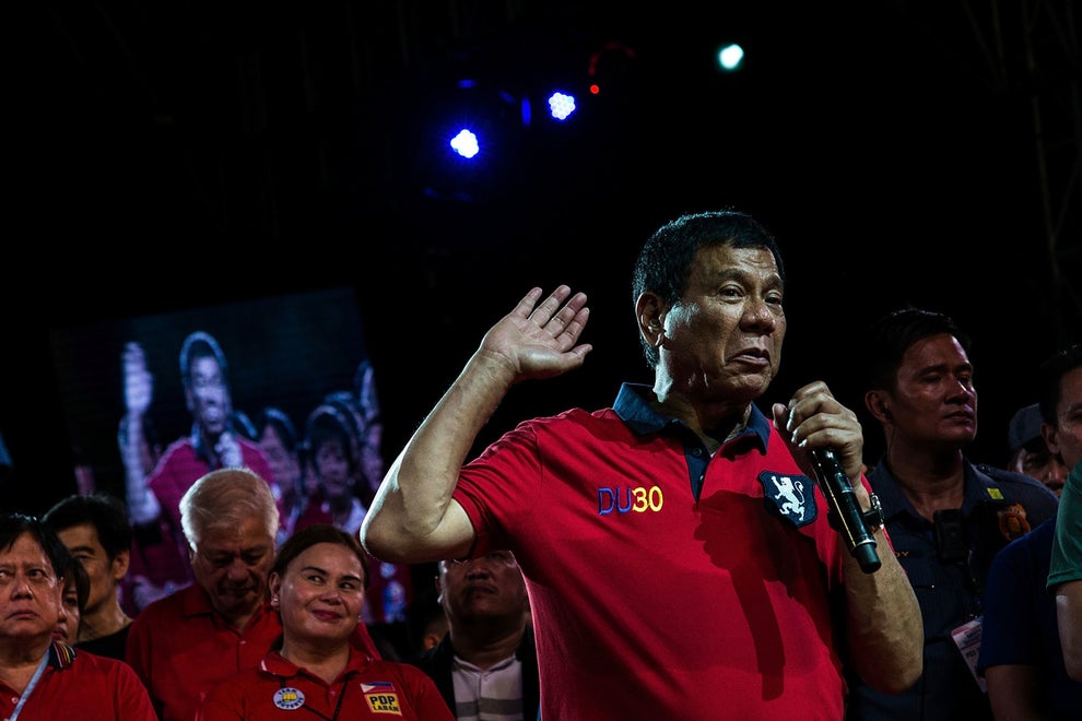 写真 フィリピンの暴言王 ドゥテルテ大統領 高い人気と深い闇