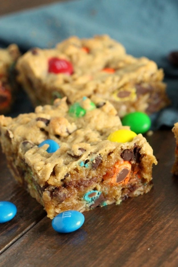 11 Scrumptious Cookie Bars That Are Better Than A Boyfriend