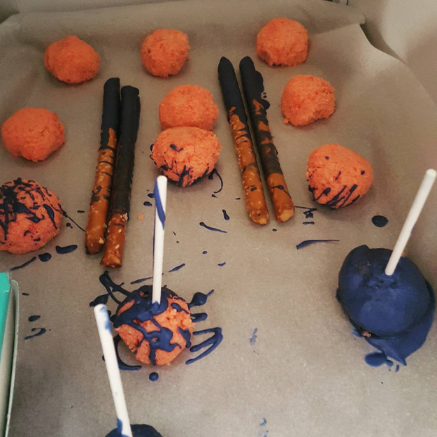 These Halloween cake pops that were so close.