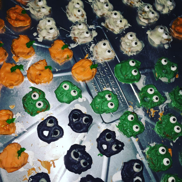 These pretzels that seem to know things aren't going well.