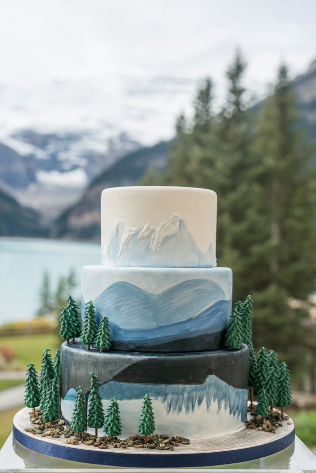 15 Ridiculously Stunning Nature Cakes That Are Almost Too Perfect To Eat